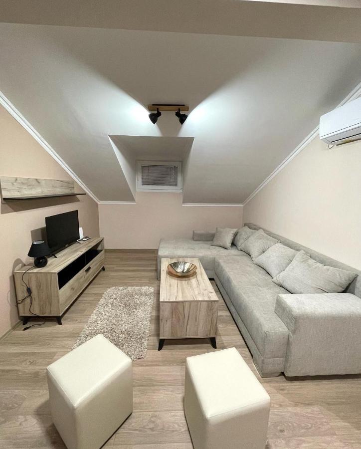 Vivko Apartments Veliko Gradište Exterior foto